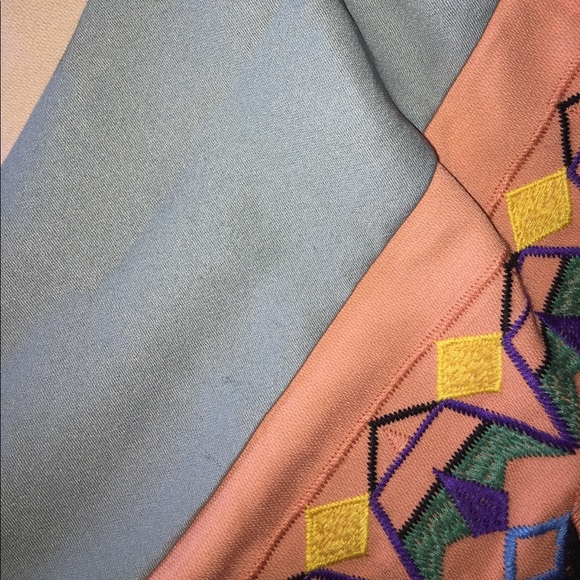 ❤️❤️SOLD❤️❤️Anthropology embroidered dress - Picture 4 of 6