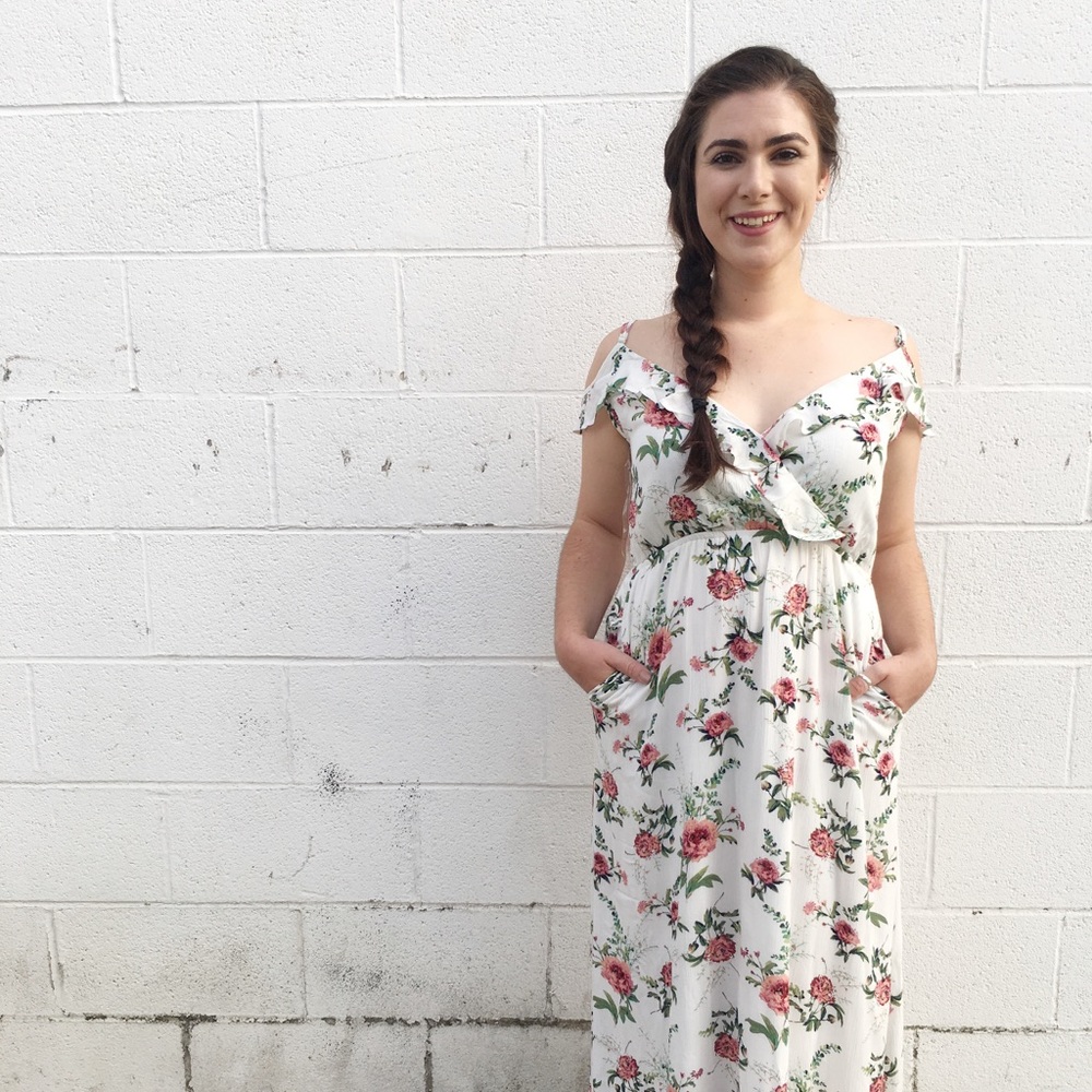 Cold Shoulder - Maxi Dress