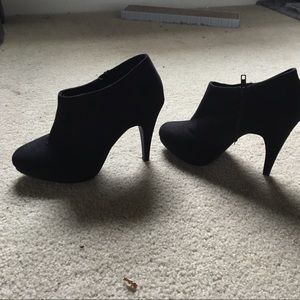 H&M ankle black heels and barely worn like new!