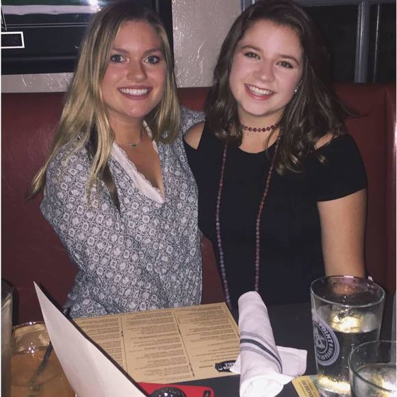 Meet your Posher, Julia - Picture 1 of 1