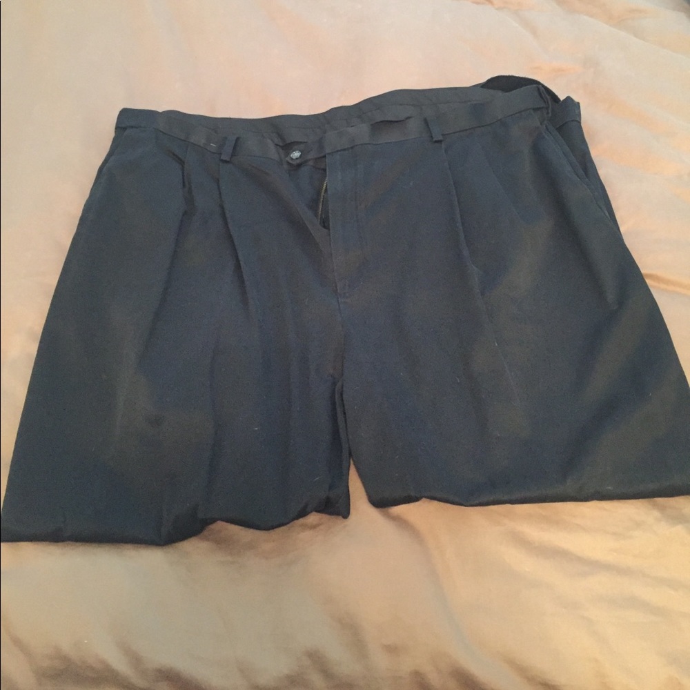 50 x 32 Roundtree & Yorke black pants