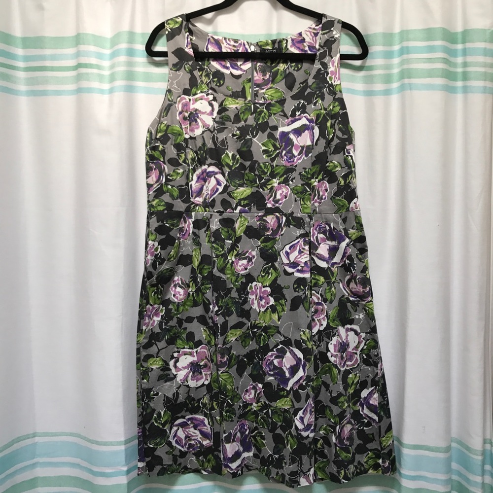 APT. 9 Floral Sleeveless Dress w/ POCKETS! - Sz 16