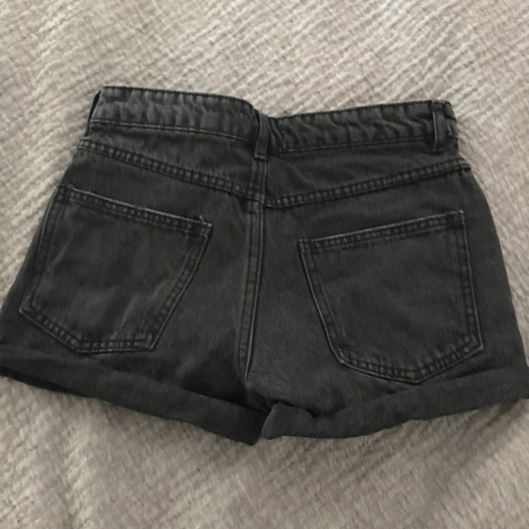 NWOT Forever21 high waisted black denim short - Picture 3 of 3