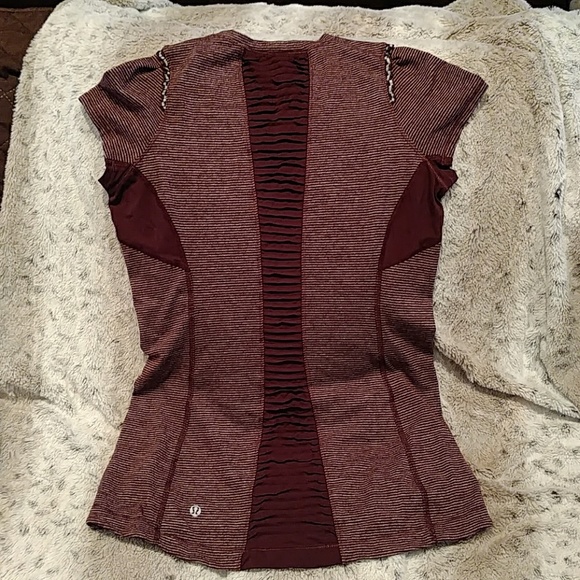 Lululemon maroon star running top - Picture 2 of 4