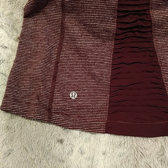 Lululemon maroon star running top - Picture 3 of 4