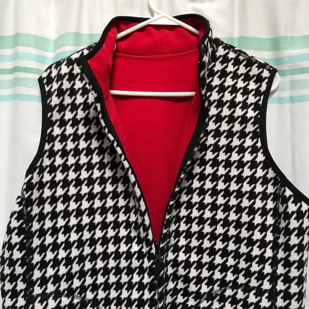 Kim Rogers Reversible Houndstooth Vest - XL