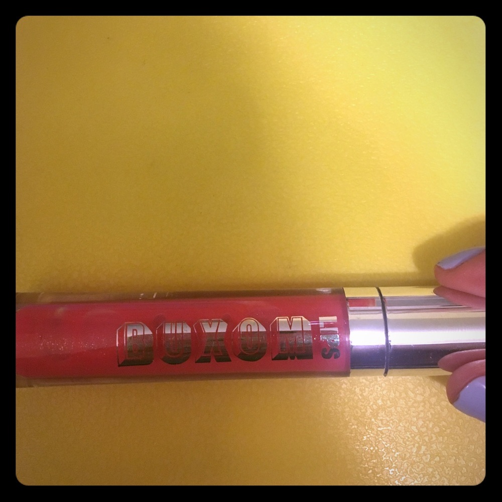 Buxom pink lip gloss