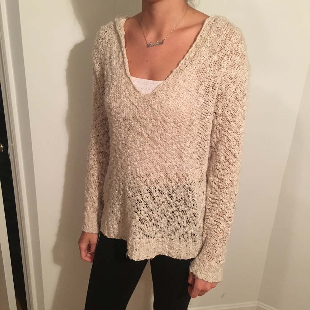 Cream hooded sweater. Free people style.