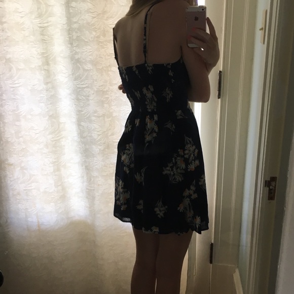 Navy Floral Dress - Picture 5 of 5