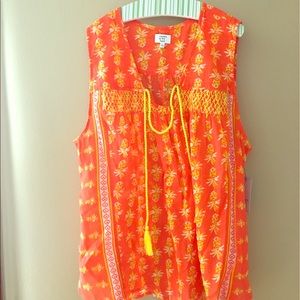 Crown and Ivy Boho tassel top✌🏻