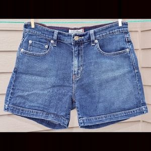 Levi's 515 shorts