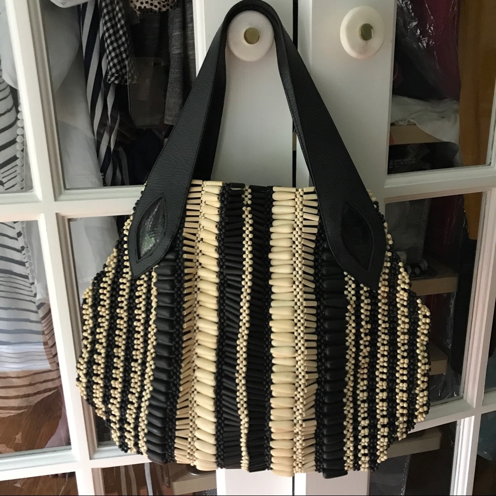 Very trendy and gorgeous Aranaz hand bag