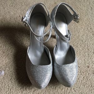 Size 9 silver 3" heels!