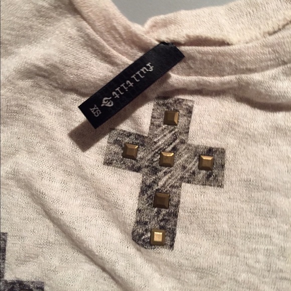 Cross tank top - Picture 2 of 5