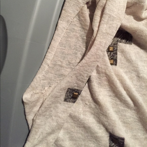 Cross tank top - Picture 3 of 5