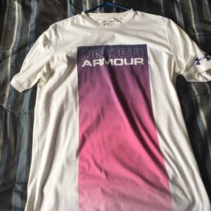 Under Armour tshirt