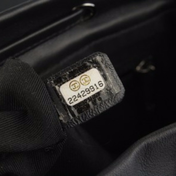 SOLDAuth RARE Chanel Urban Spirit Chevron Backpack - Picture 4 of 8