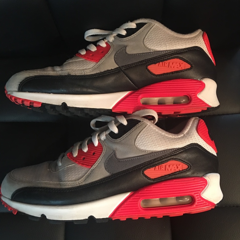 Nike air max 90 infrared - size 8.5m/10w