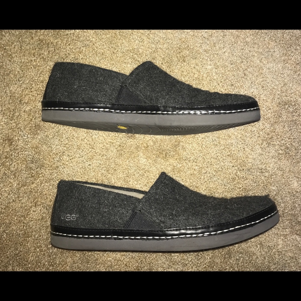Men's Ugg charcoal gray wool loafers
