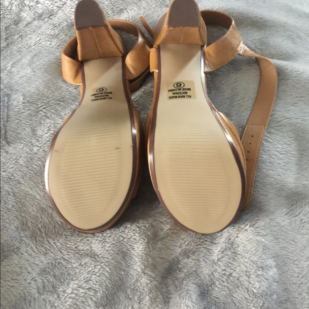 Tan heels