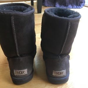 Short UGG boots