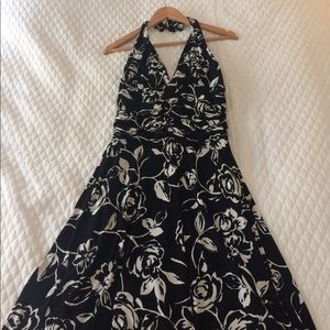 White House Black Market floral dress - like new!