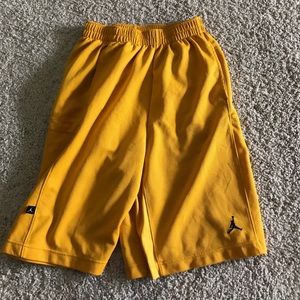 Basketball shorts