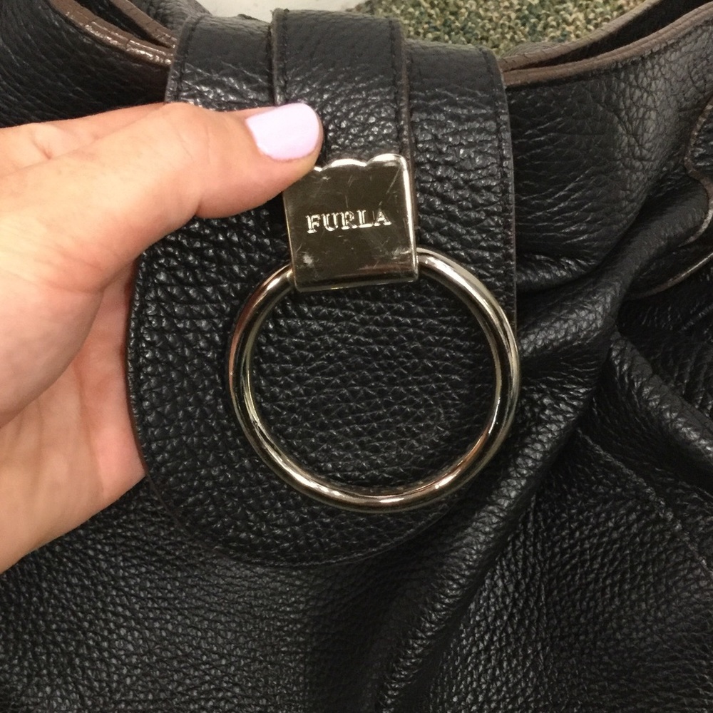 SOLD‼️⚡️LARGE FURLA ⚡️ - Picture 6 of 8
