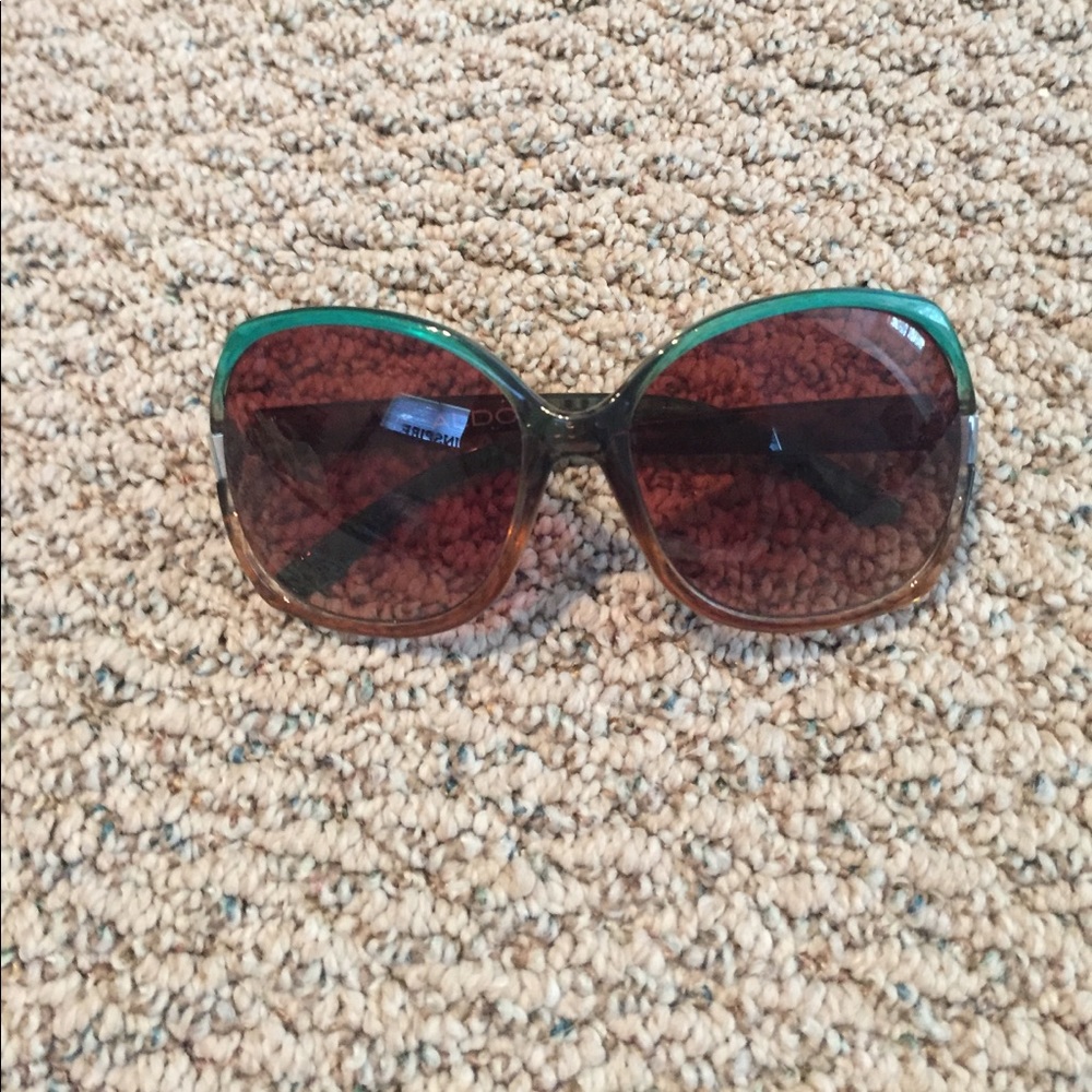 Vintage turquoise Aldo sunglasses