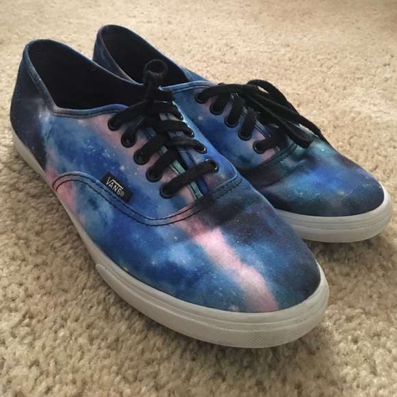 Galaxy vans - Picture 1 of 5