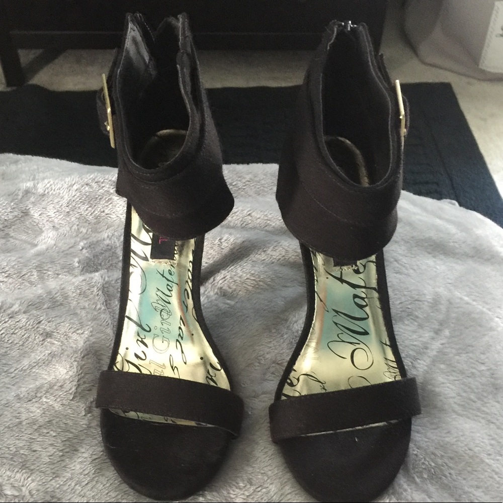 Black suede heels