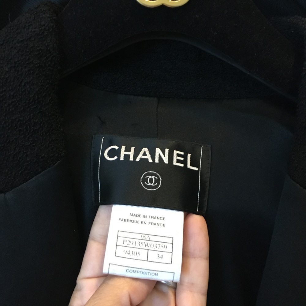 Sold on 💔The Real Real 🖤CHANEL TUXEDO COAT.🖤⭐️ - Picture 6 of 8