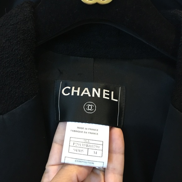 Sold on πThe Real Real π€CHANEL TUXEDO COAT.π€βοΈ - Picture 6 of 8