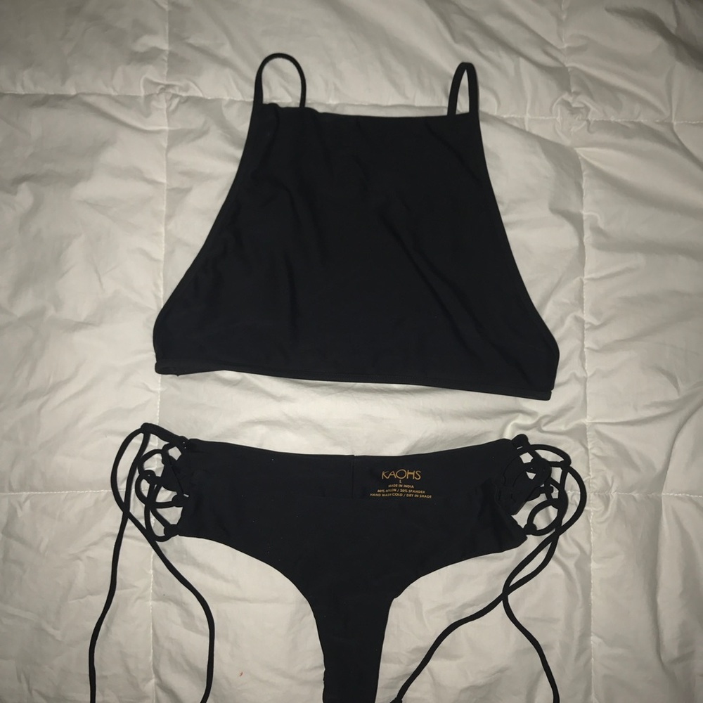 KAOHS SWIM black BLISS top and black GYPSY bottom