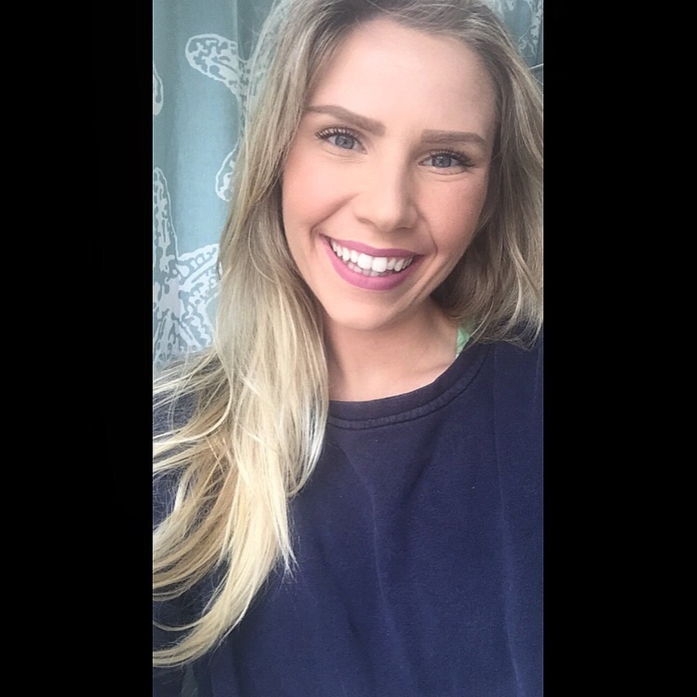 Meet your Posher, Eve