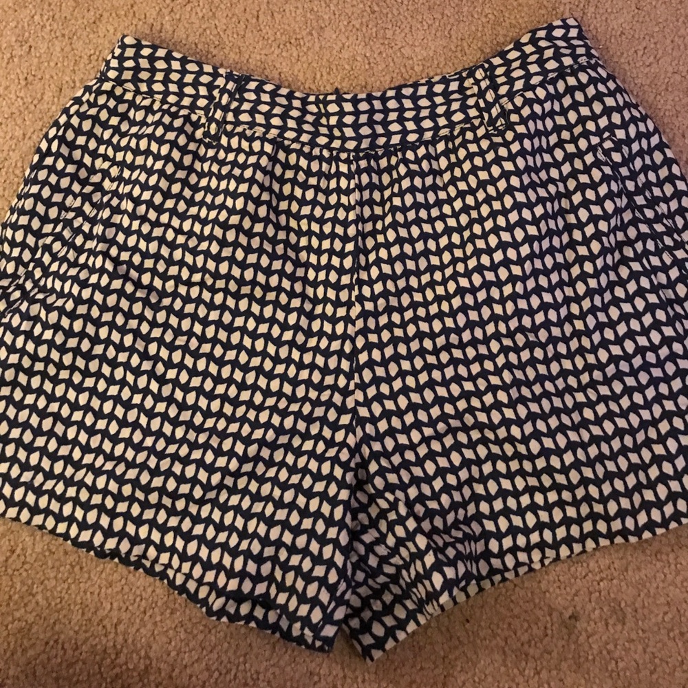 Print Navy and Beige Shorts