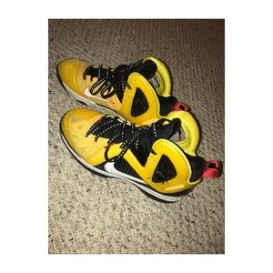 Men's Pre-Owned Nike Zoom Lebrons