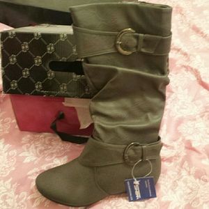 Grey shiekh calf boots