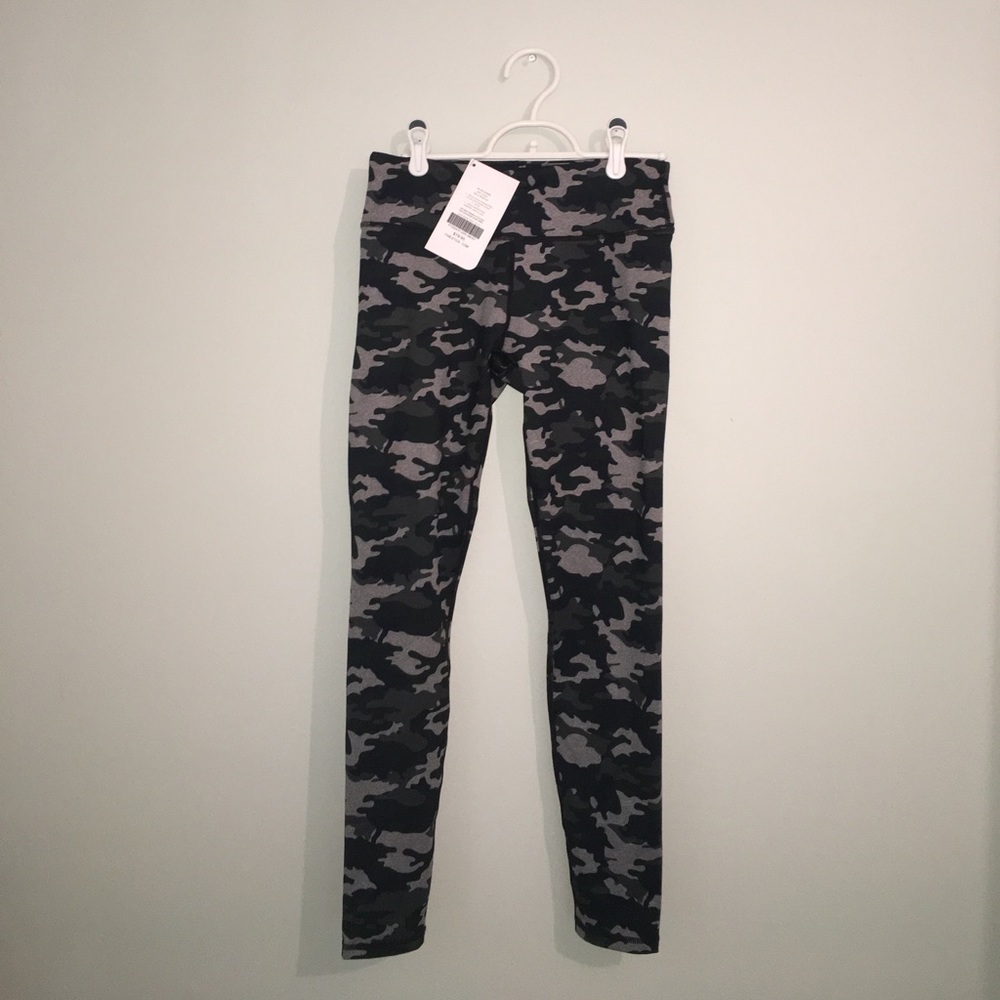 NWT Camo Leggings