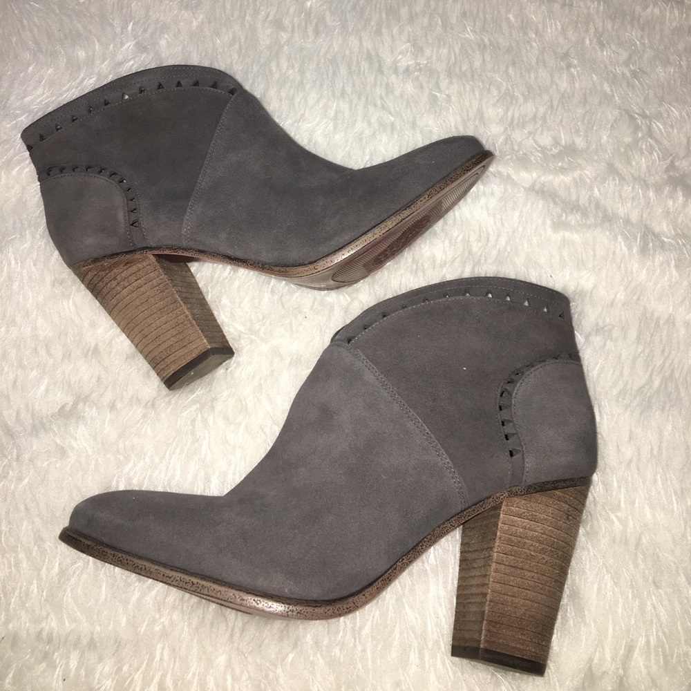 Vince Camuto Fritan Ankle Boots Size 8.5