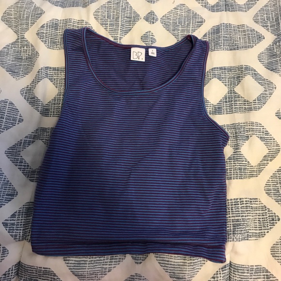 Cute Nordstrom crop top - Picture 1 of 3