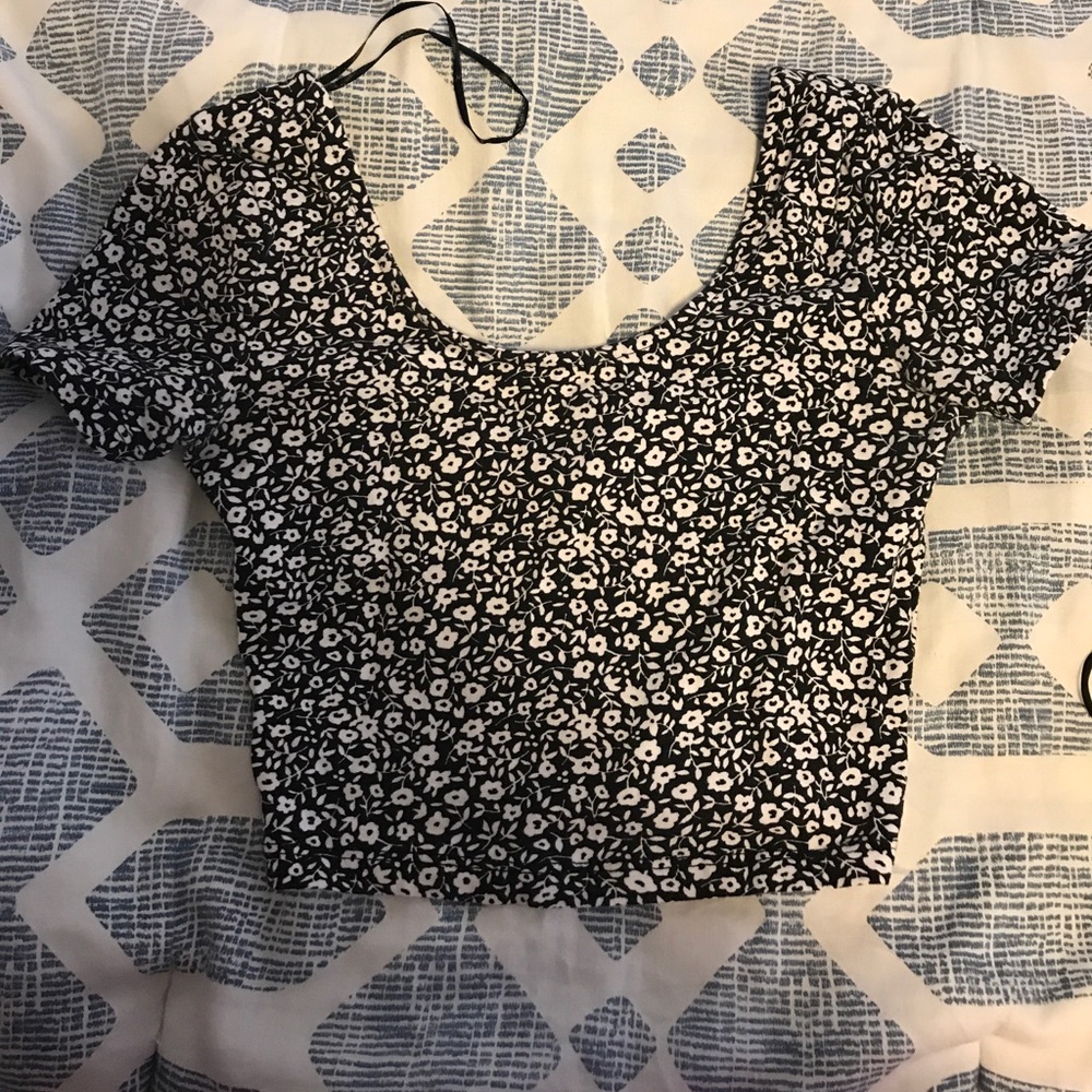 White and black flowered crop top