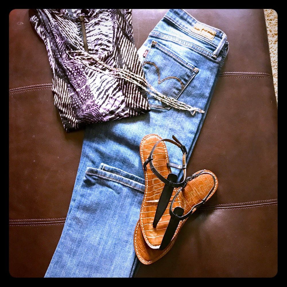 Levi's Demi curve straight leg jeans.