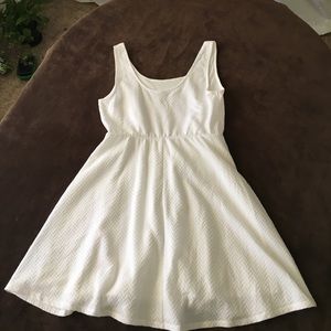 Mossimo mini dress cream