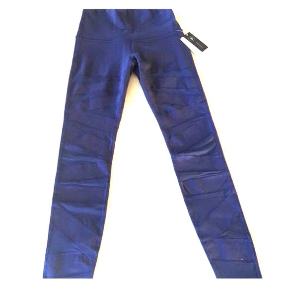 Lululemon Navy Blue Mesh Yoga Pant - Picture 2 of 4