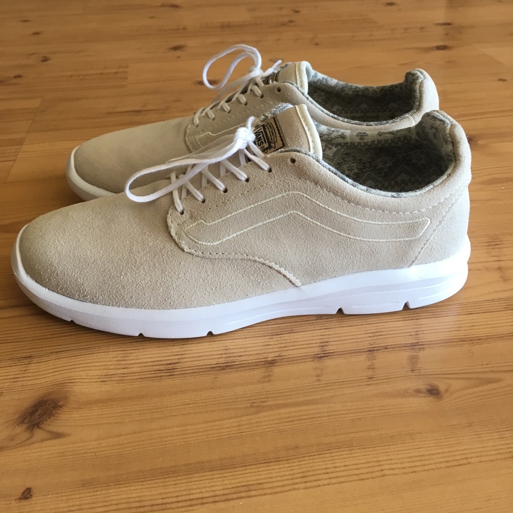 Vans Suede Iso Sneakers