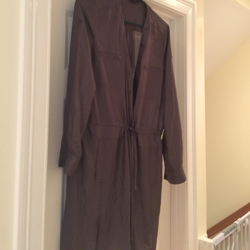 BCBG cinched shirt dress