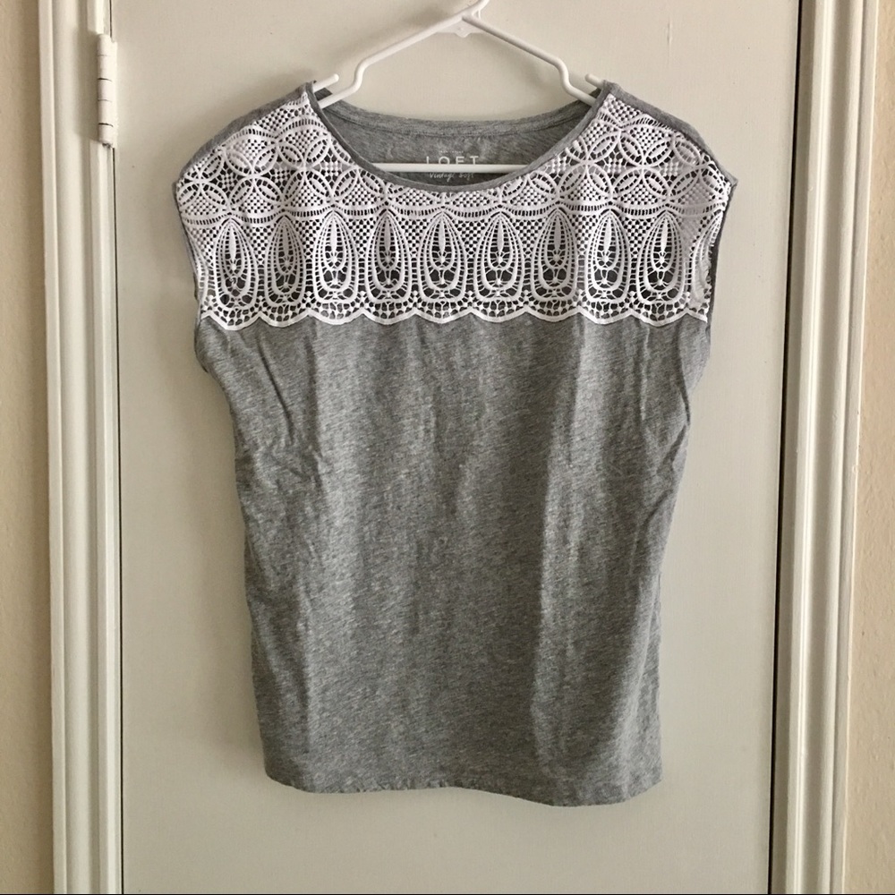 💥💥SALE💥💥 LOFT vintage tee with crochet detail