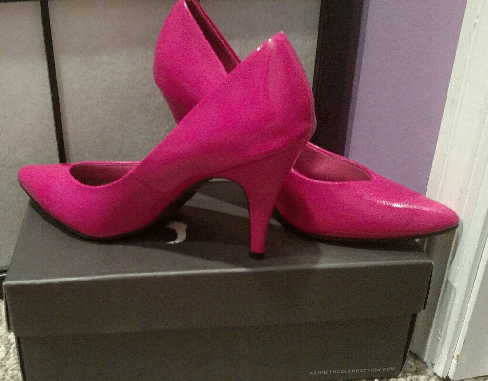 Hot Pink Heels!