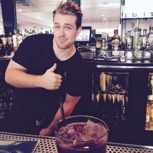 Meet your Posher, Aaron